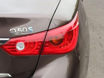 INFINITI Q50 3.5h V6 S Saloon 4dr Petrol Hybrid Auto AWD Euro 5 (s/s) (364 ps