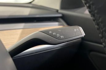 TESLA Model 3 Standard Range Plus Saloon 4dr Electric Auto RWD (241 bhp) Adapt
