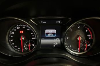 MERCEDES-BENZ CLA 2.1 CLA220d AMG Line Night Edition Coupe 4dr Diesel 7G-DCT Euro 