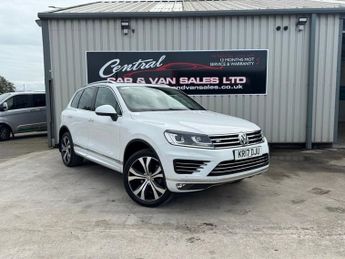 Volkswagen Touareg 3.0 TDI V6 BlueMotion Tech R-Line SUV 5dr Diesel Tiptronic 4WD E