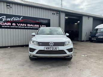 VOLKSWAGEN TOUAREG 3.0 TDI V6 BlueMotion Tech R-Line SUV 5dr Diesel Tiptronic 4WD E
