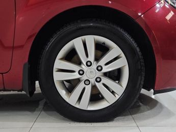 HYUNDAI IX20 1.6 Active Hatchback 5dr Petrol Auto Euro 5 (123 bhp)