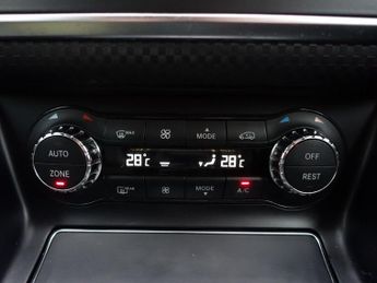 MERCEDES-BENZ A-CLASS 1.6 A180 Sport (Premium) Hatchback 5dr Petrol 7G-DCT Euro 6 (s/s