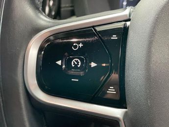 VOLVO XC60 2.0 D5 PowerPulse Inscription Pro SUV 5dr Diesel Auto AWD Euro 6