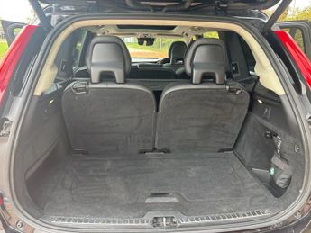 VOLVO XC90 2.0 D5 Momentum SUV 5dr Diesel Geartronic 4WD Euro 6 (s/s) (225 