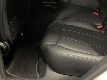 MERCEDES-BENZ EQA EQA 250 66.5kWh Sport SUV 5dr Electric Auto (190 ps)