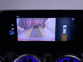 MERCEDES-BENZ GLA 2.0 GLA220d AMG Line (Premium) SUV 5dr Diesel 8G-DCT 4MATIC Euro