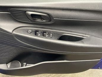 HYUNDAI I20 1.0 T-GDi MHEV SE Connect Hatchback 5dr Petrol Hybrid DCT Euro 6