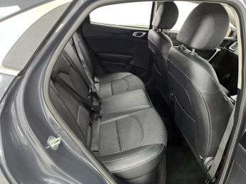 KIA XCEED 1.6 GDi 8.9kWh 3 SUV 5dr Petrol Plug-in Hybrid DCT Euro 6 (s/s) 