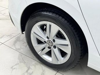 VOLKSWAGEN GOLF 2.0 TDI Life Hatchback 5dr Diesel Manual Euro 6 (s/s) (115 ps)