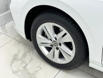 VOLKSWAGEN GOLF 2.0 TDI Life Hatchback 5dr Diesel Manual Euro 6 (s/s) (115 ps)