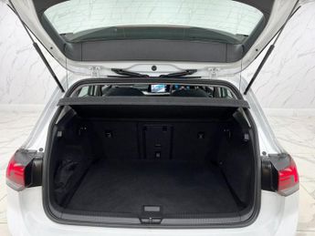 VOLKSWAGEN GOLF 2.0 TDI Life Hatchback 5dr Diesel Manual Euro 6 (s/s) (115 ps)