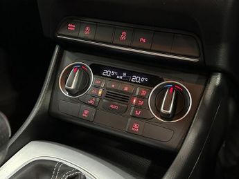AUDI Q3 2.0 TDI S line Plus SUV 5dr Diesel S Tronic quattro Euro 6 (s/s)