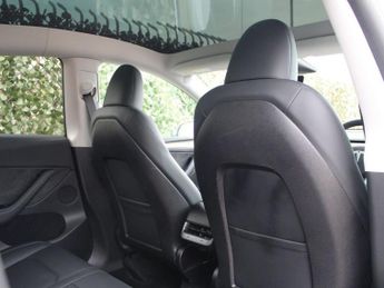 TESLA MODEL Y (Dual Motor) Long Range SUV 5dr Electric Auto 4WDE (384 bhp)