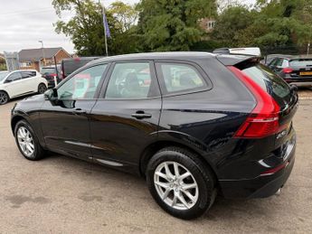 VOLVO XC60 2.0 D4 Momentum SUV 5dr Diesel Auto AWD Euro 6 (s/s) (190 ps)