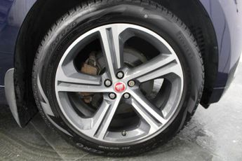 JAGUAR F-PACE 2.0 D180 R-Sport SUV 5dr Diesel Auto AWD Euro 6 (s/s) (180 ps)
