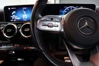 MERCEDES-BENZ A-CLASS 1.3 A200 AMG Line (Executive) Hatchback 5dr Petrol 7G-DCT Euro 6