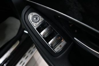 MERCEDES-BENZ GLC 2.0 GLC300d AMG Line (Premium) SUV 5dr Diesel G-Tronic+ 4MATIC E