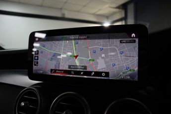 MERCEDES-BENZ GLC 2.0 GLC300d AMG Line (Premium) SUV 5dr Diesel G-Tronic+ 4MATIC E