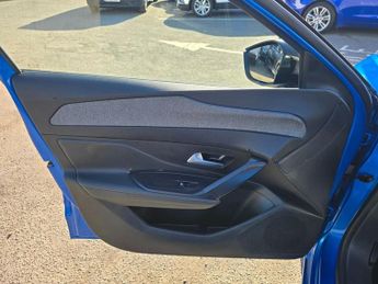 PEUGEOT 308 1.5 BlueHDi Allure Premium, Automatic, Metallic Blue,  1 Owner, 