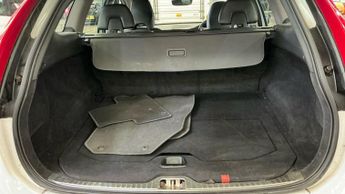 VOLVO XC60 2.0 D4 SE Nav SUV 5dr Diesel Auto Euro 6 (s/s) (190 ps)