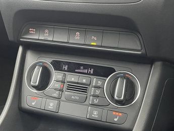 AUDI Q3 2.0 TDI Black Edition SUV 5dr Diesel S Tronic quattro Euro 6 (s/