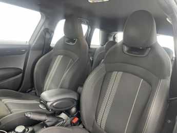 MINI HATCH 2.0 Cooper S Hatchback 5dr Petrol Steptronic Euro 6 (s/s) (192 p