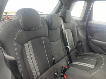 MINI HATCH 2.0 Cooper S Hatchback 5dr Petrol Steptronic Euro 6 (s/s) (192 p