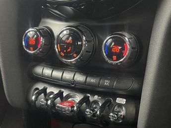 MINI HATCH 2.0 Cooper S Hatchback 5dr Petrol Steptronic Euro 6 (s/s) (192 p