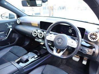 MERCEDES-BENZ A-CLASS 2.0 A250 AMG Line (Premium Plus) Hatchback 5dr Petrol 7G-DCT Eur