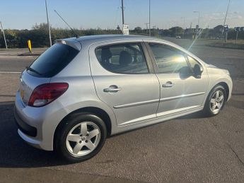 PEUGEOT 207 1.4 Envy Hatchback 5dr Petrol Manual Euro 5 (75 ps)