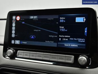 HYUNDAI KONA 39kWh Premium SUV 5dr Electric Auto (10.5kW Charger) (136 ps)