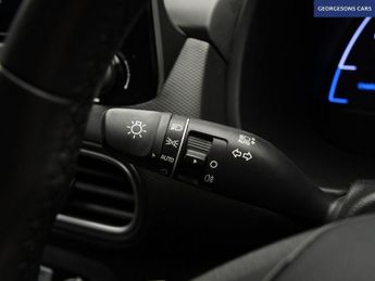 HYUNDAI KONA 39kWh Premium SUV 5dr Electric Auto (10.5kW Charger) (136 ps)