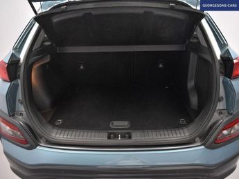 HYUNDAI KONA 39kWh Premium SUV 5dr Electric Auto (10.5kW Charger) (136 ps)