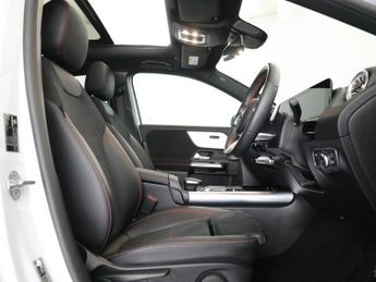 MERCEDES-BENZ EQA EQA 300 66.5kWh AMG Line (Premium) SUV 5dr Electric Auto 4MATIC 