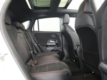 MERCEDES-BENZ EQA EQA 300 66.5kWh AMG Line (Premium) SUV 5dr Electric Auto 4MATIC 