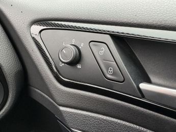 VOLKSWAGEN GOLF 2.0 TDI BlueMotion Tech GT Estate 5dr Diesel DSG Euro 5 (s/s) (1