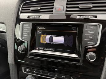 VOLKSWAGEN GOLF 2.0 TDI BlueMotion Tech GT Estate 5dr Diesel DSG Euro 5 (s/s) (1