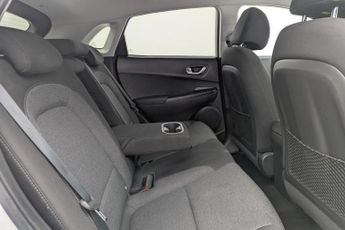 HYUNDAI KONA 39kWh Premium SUV 5dr Electric Auto (10.5kW Charger) (136 ps)
