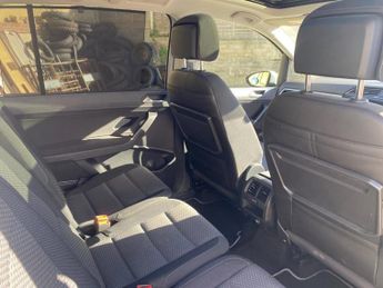 VOLKSWAGEN TOURAN 1.5 TSI EVO SE Family MPV 5dr Petrol DSG Euro 6 (s/s) (150 ps)