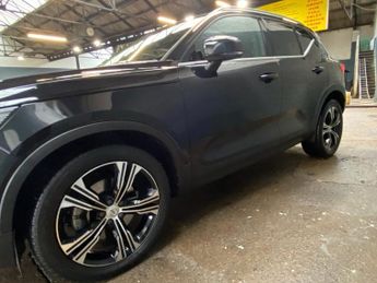 VOLVO XC40 2.0 D4 Inscription Pro SUV 5dr Diesel Auto AWD Euro 6 (s/s) (190