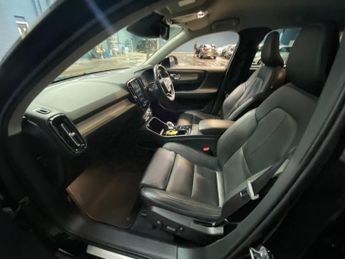 VOLVO XC40 2.0 D4 Inscription Pro SUV 5dr Diesel Auto AWD Euro 6 (s/s) (190