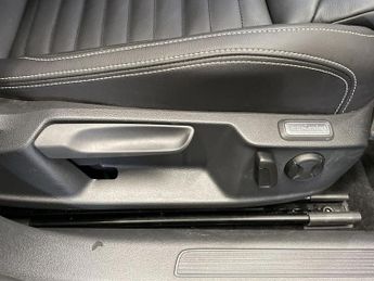VOLKSWAGEN PASSAT 1.5 TSI EVO SEL Estate 5dr Petrol DSG Euro 6 (s/s) (150 ps)