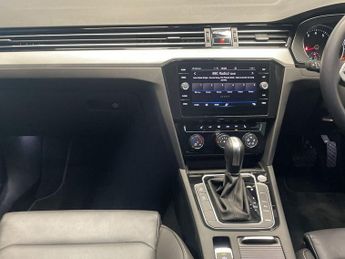 VOLKSWAGEN PASSAT 1.5 TSI EVO SEL Estate 5dr Petrol DSG Euro 6 (s/s) (150 ps)