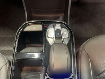 HYUNDAI IONIQ 38.3kWh Premium SE Hatchback 5dr Electric Auto (136 ps)