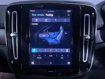 VOLVO XC40 Recharge 69kWh Core SUV 5dr Electric Auto (231 ps)