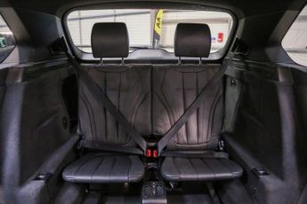BMW X5 3.0 M50d SUV 5dr Diesel Auto xDrive Euro 6 (s/s) (381 ps)