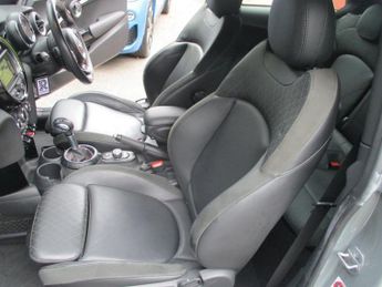 MINI HATCH 2.0 Cooper S Hatchback 3dr Petrol Auto Euro 6 (s/s) (192 ps)