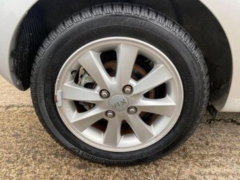 KIA PICANTO 1.25 2 Hatchback 5dr Petrol Auto Euro 5 (84 bhp)