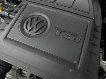 VOLKSWAGEN POLO 1.0 TSI SE Hatchback 5dr Petrol DSG Euro 6 (s/s) (95 ps) * 15" S